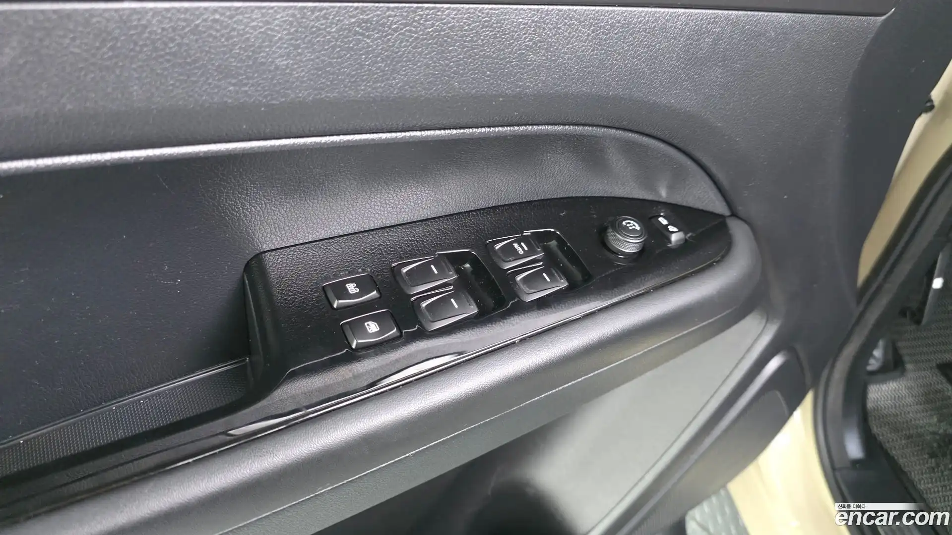 Rexton KG Mobility 2024.5-OPTION-043