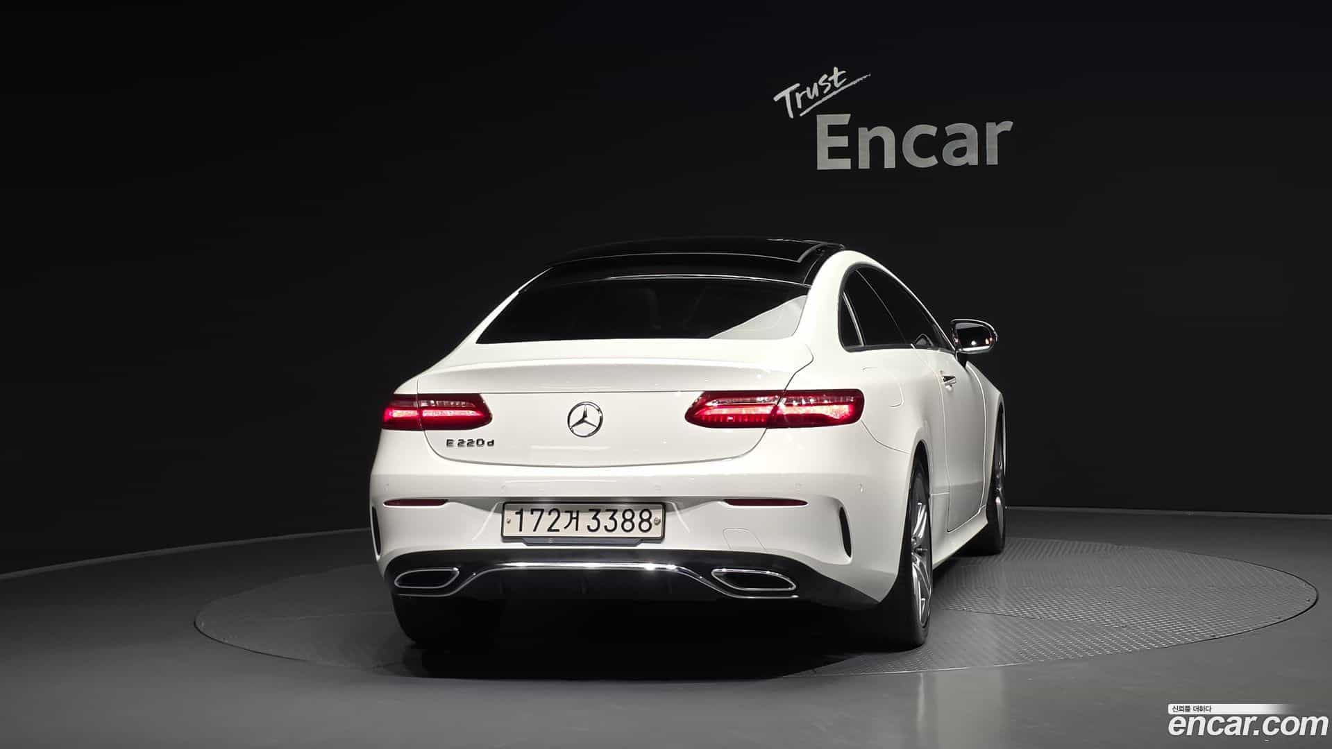 E-Class Mercedes-Benz 2018.2-OUTER-004