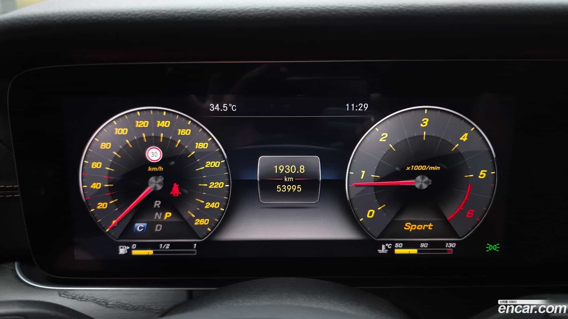 E-Class Mercedes-Benz 2018.2-INNER-008