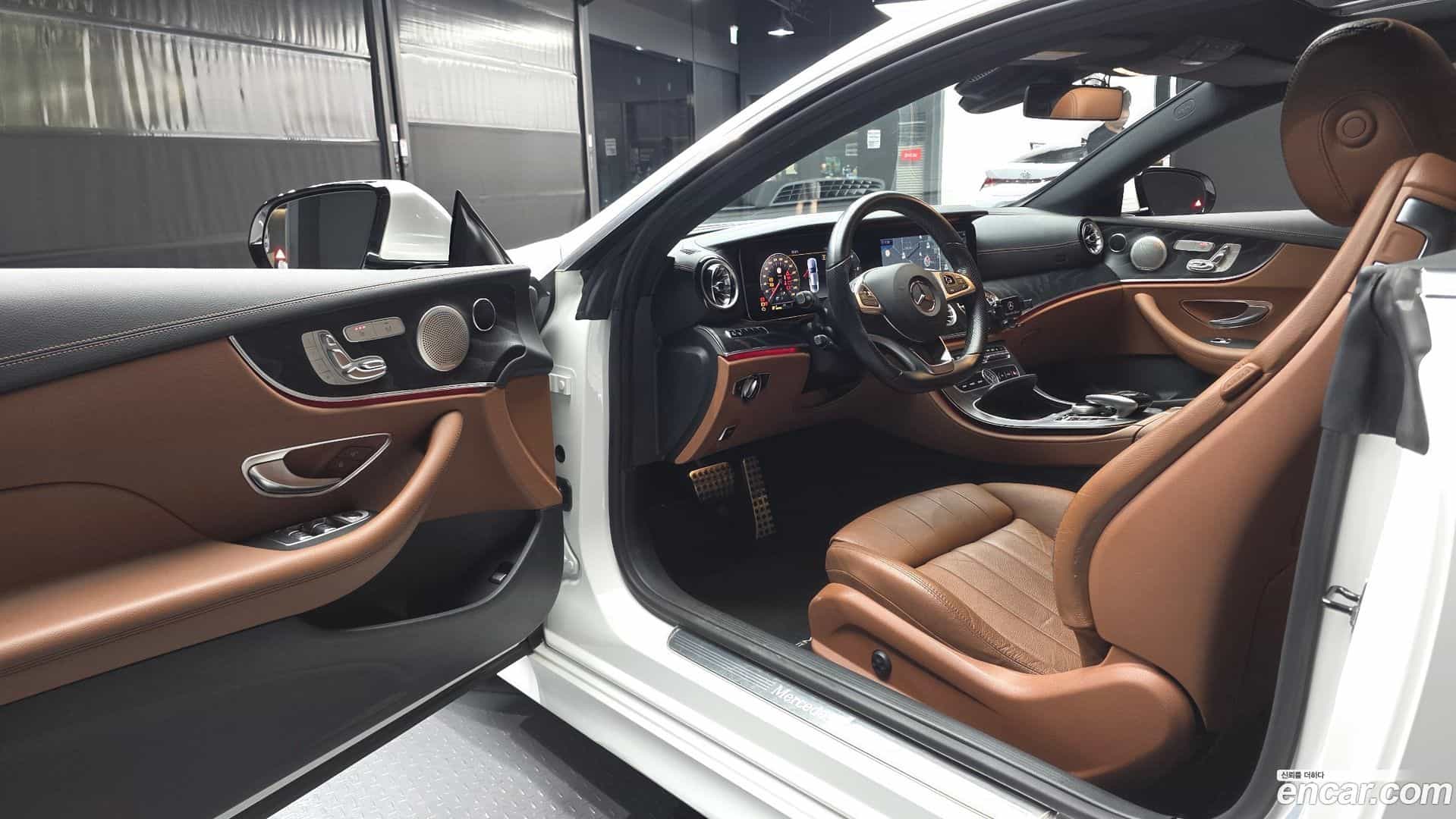 E-Class Mercedes-Benz 2018.2-INNER-010