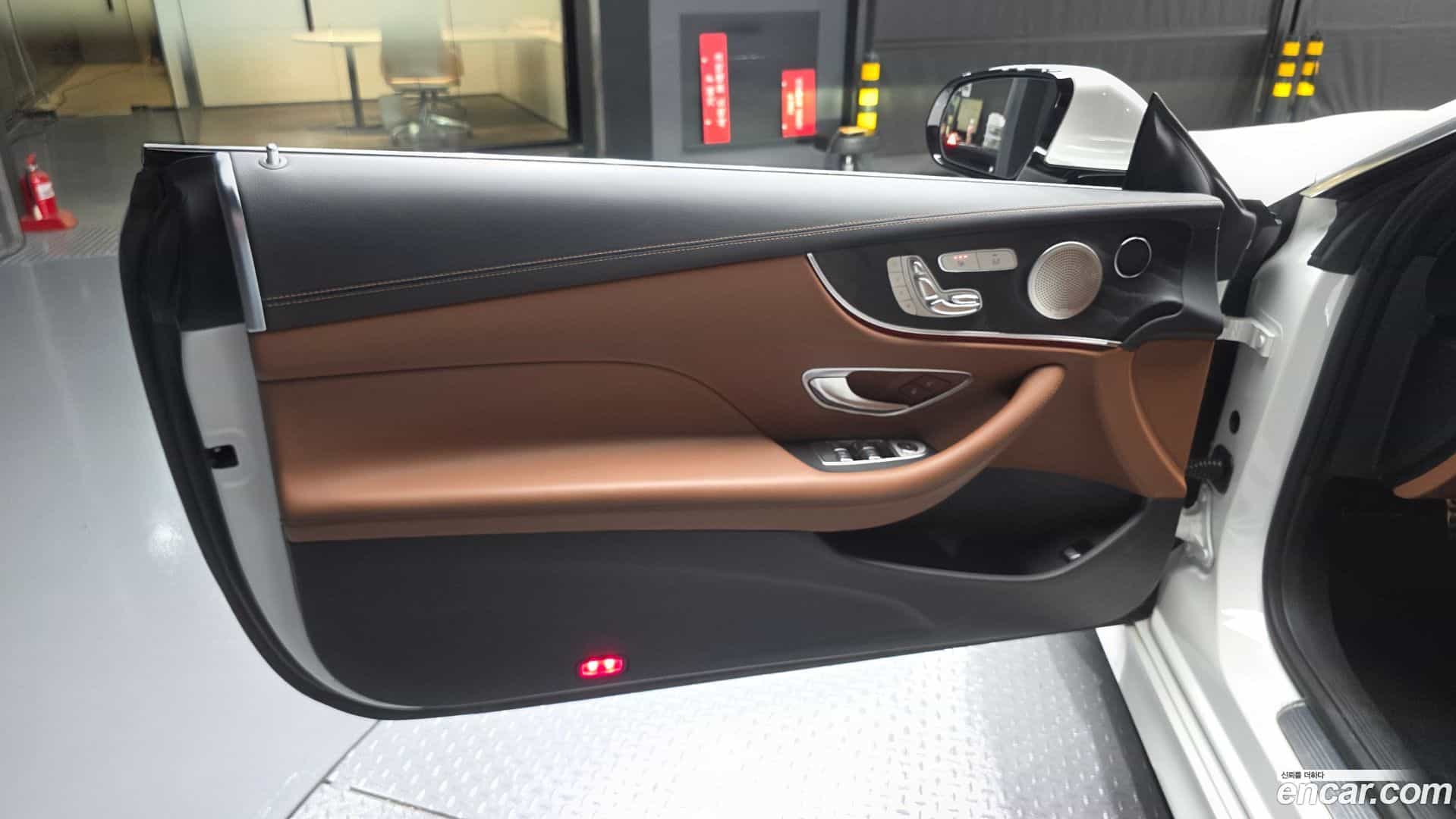 E-Class Mercedes-Benz 2018.2-INNER-035
