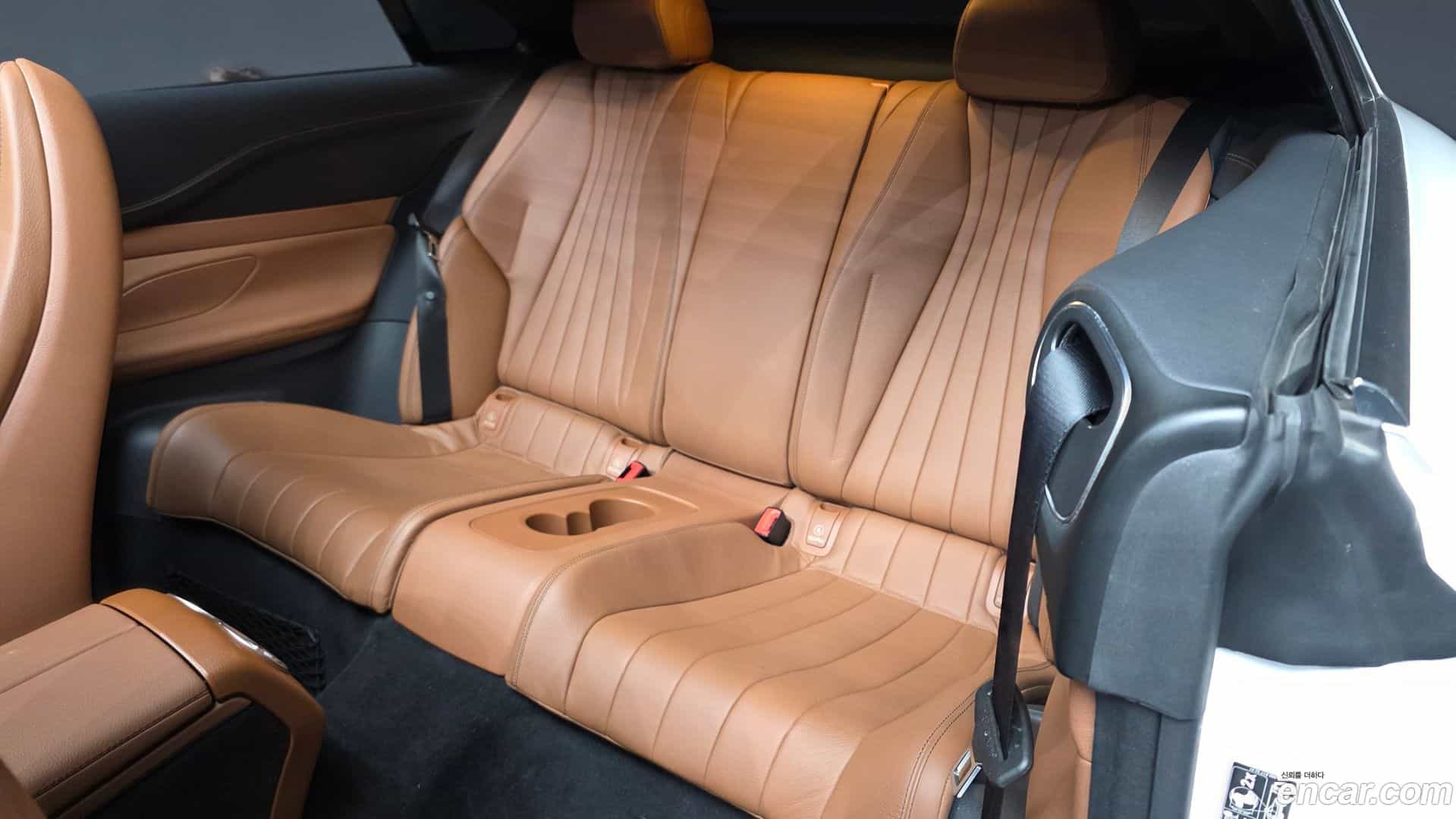 E-Class Mercedes-Benz 2018.2-INNER-036