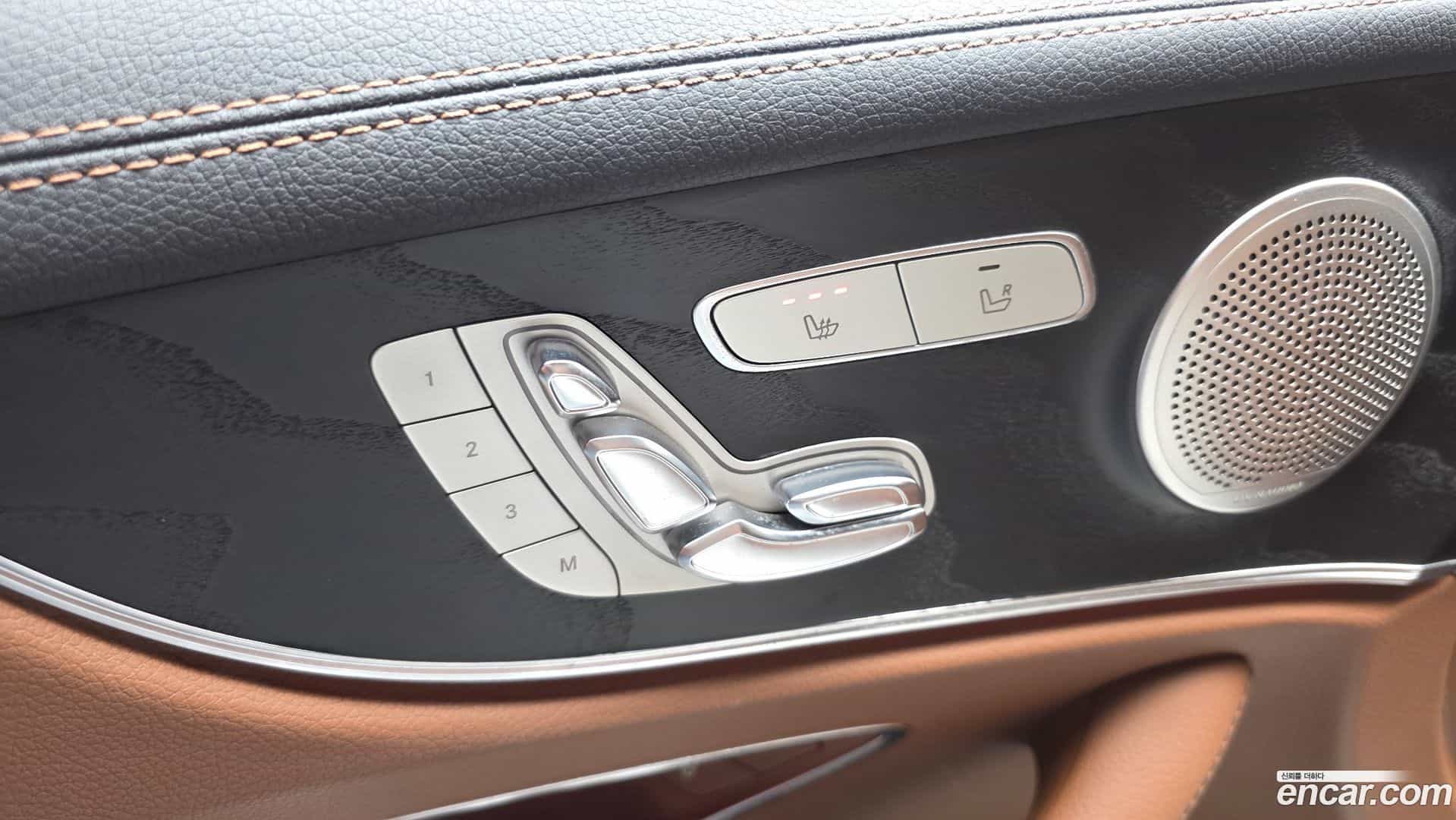 E-Class Mercedes-Benz 2018.2-OPTION-041