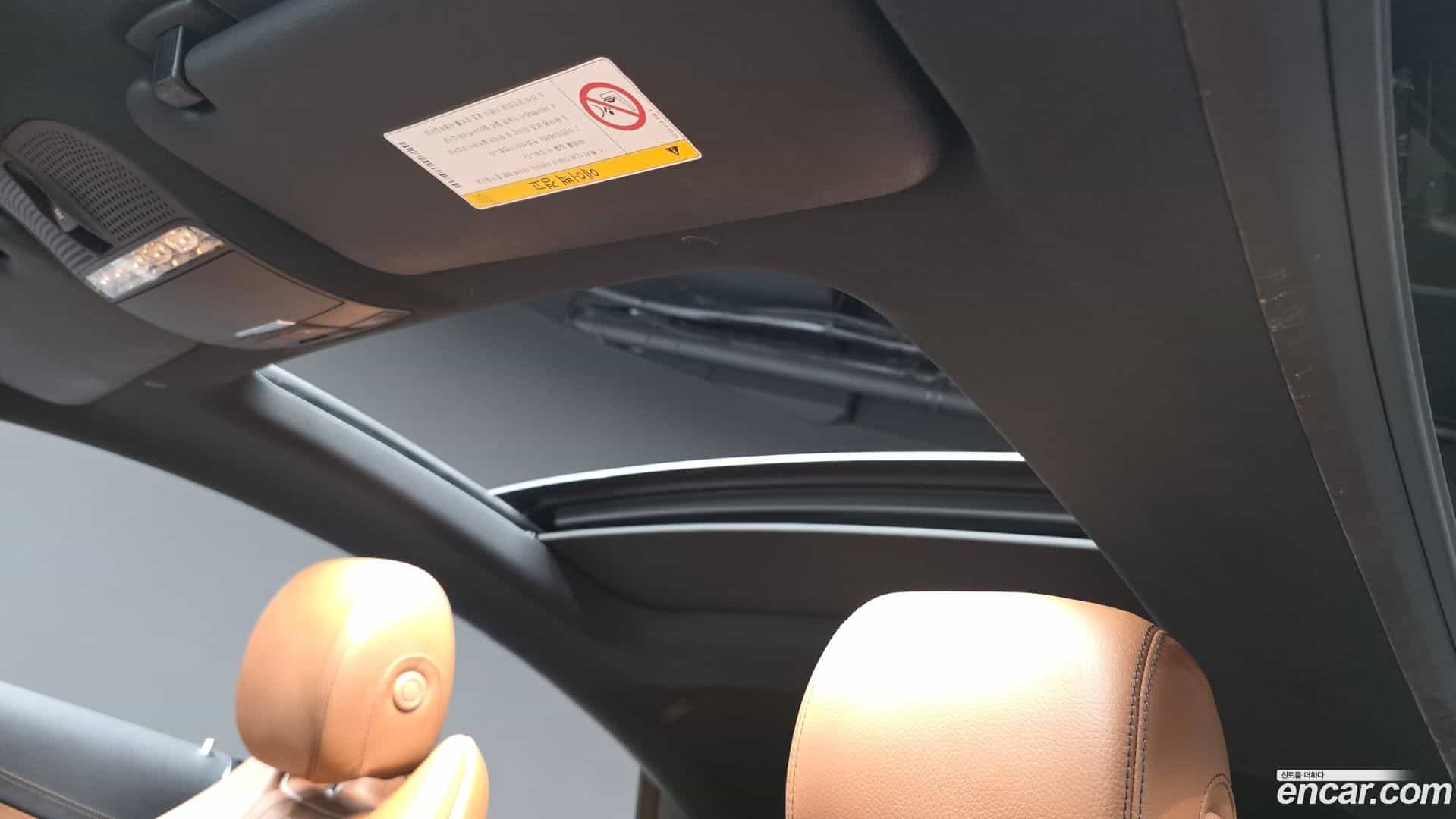 E-Class Mercedes-Benz 2018.2-OPTION-044