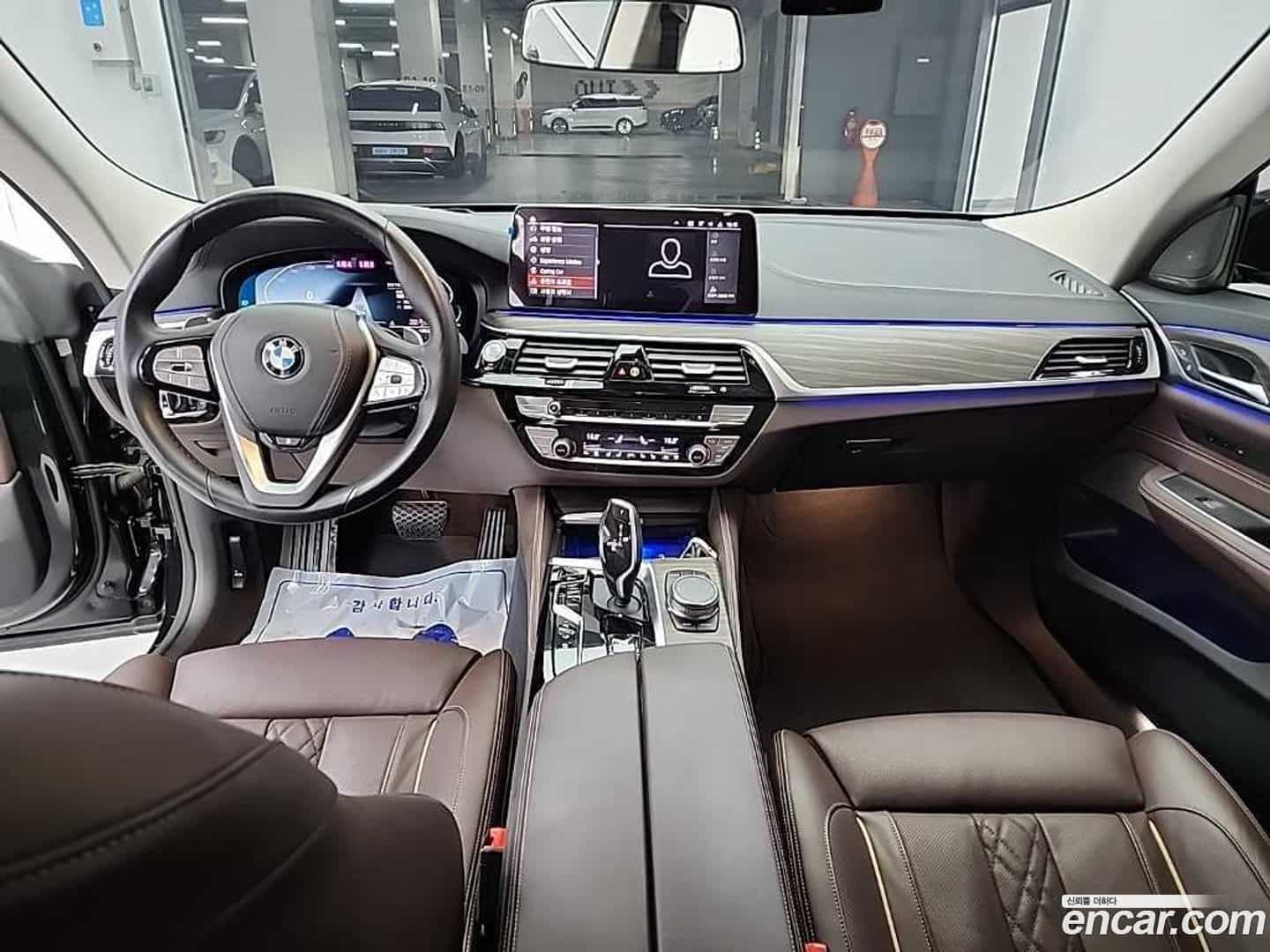 Gran Turismo BMW 2023.6-INNER-007