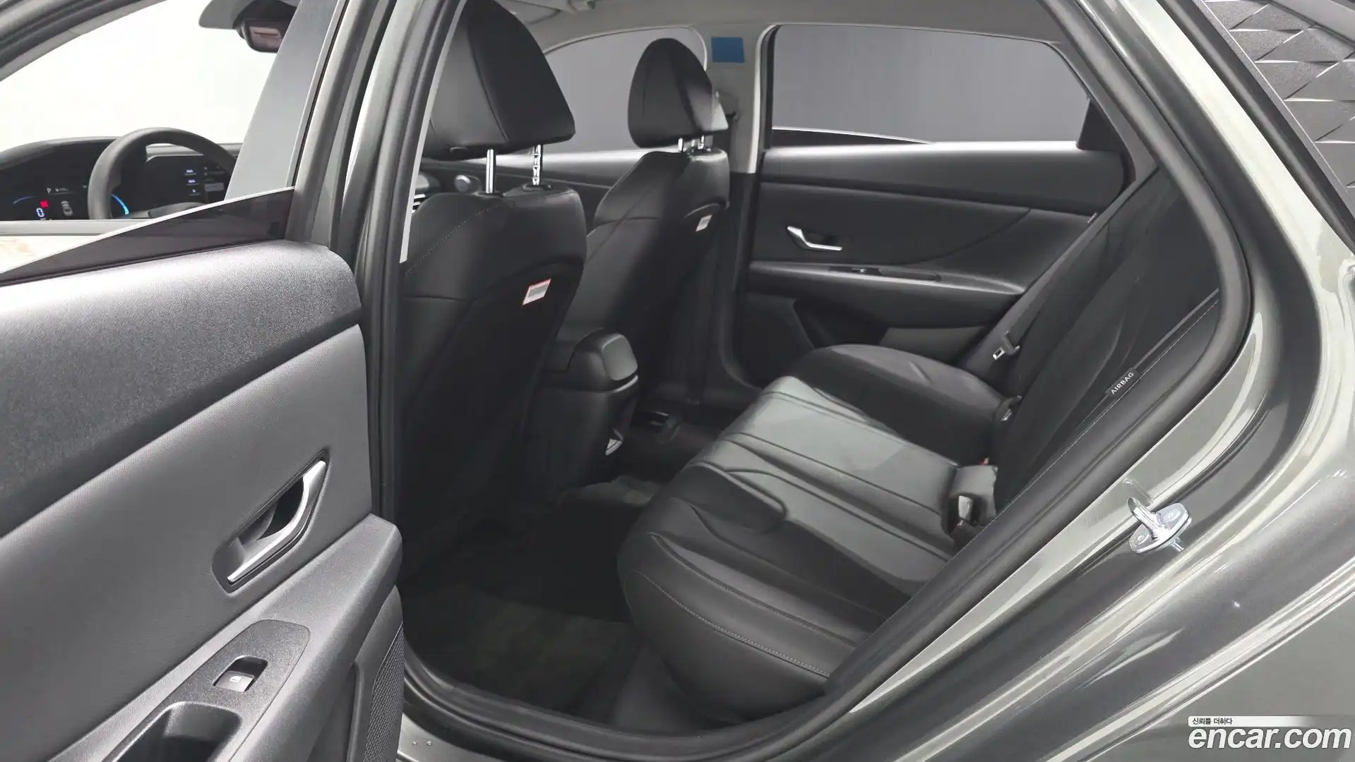 AVANTE Hyundai 2025.6-OPTION-015