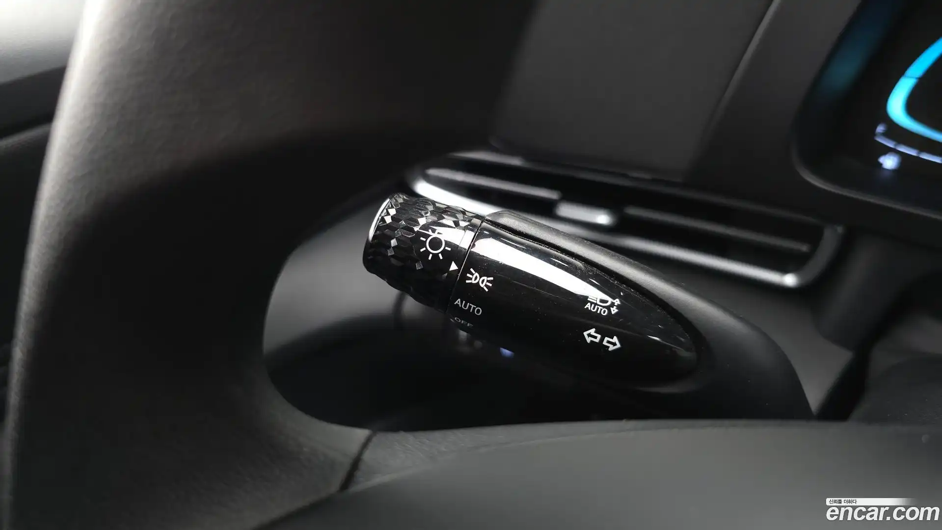 AVANTE Hyundai 2025.6-OPTION-041