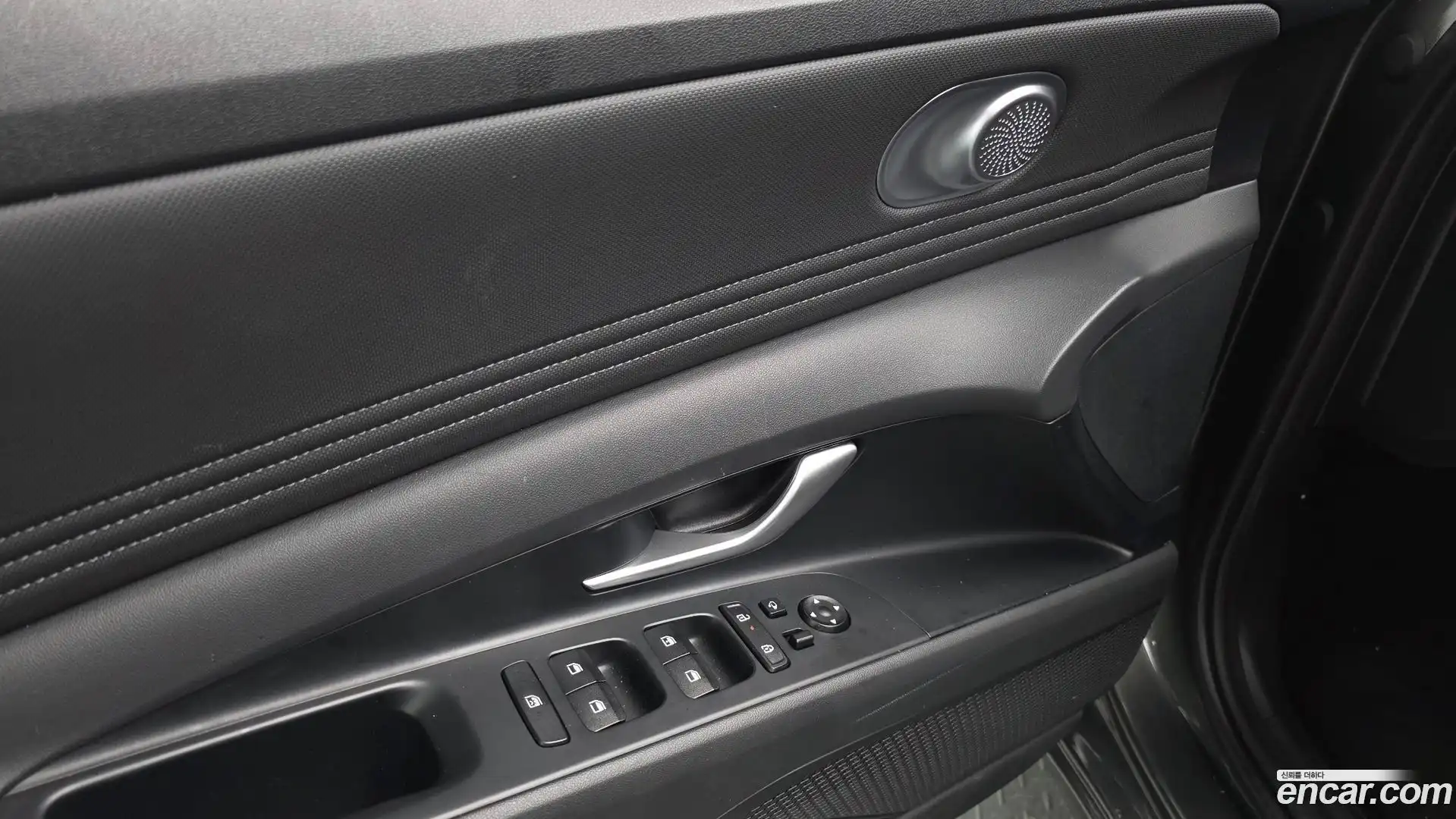 AVANTE Hyundai 2025.6-OPTION-044