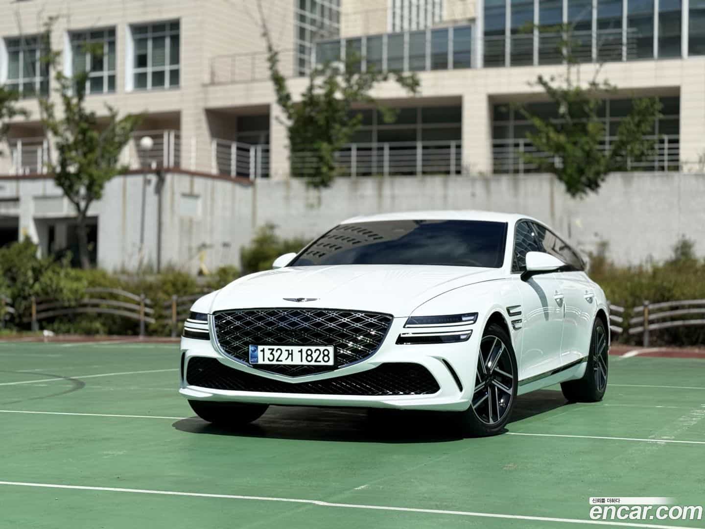 G80 Genesis 2025.6-OUTER-002