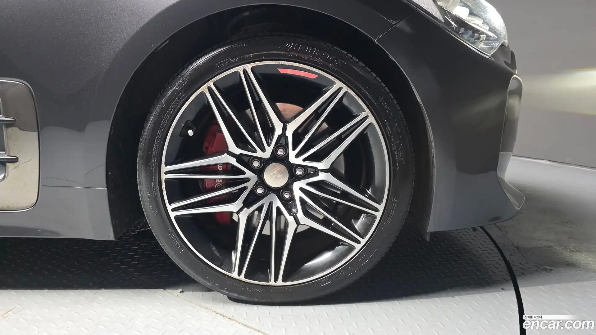Stinger Kia 2017.5-OUTER-031
