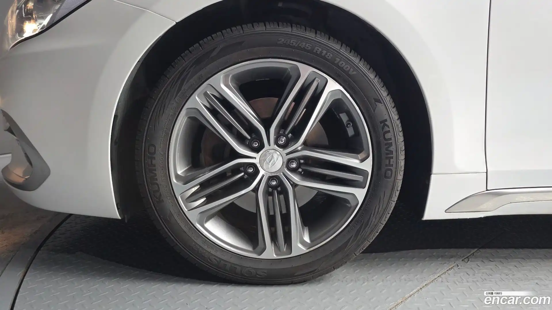 Grandeur Hyundai 2018.5-OUTER-005