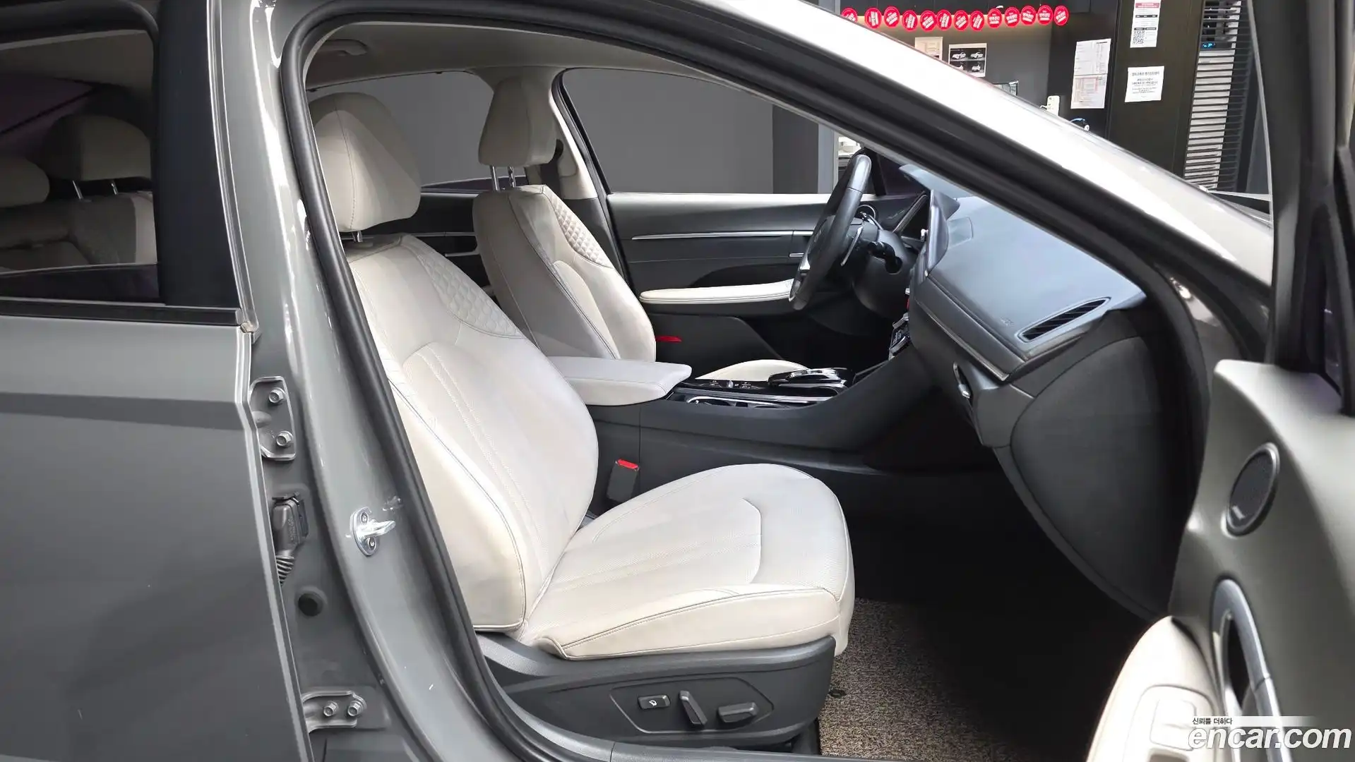 Sonata Hyundai 2019.6-OPTION-015