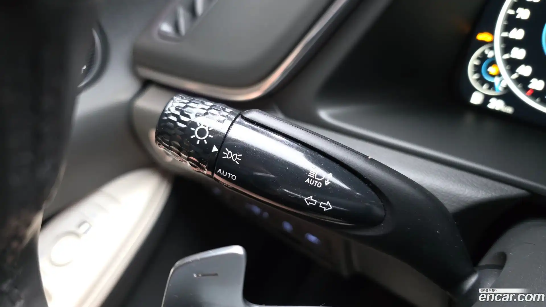 Sonata Hyundai 2019.6-OPTION-024
