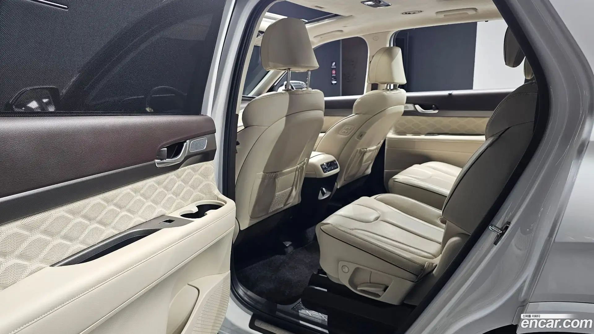 Palisade Hyundai 2021.10-INNER-036