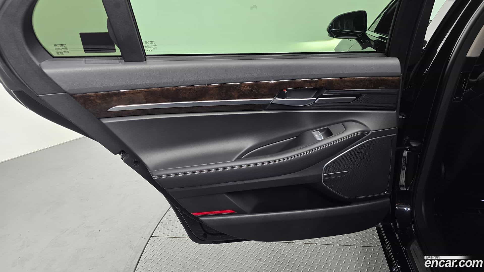 G90 Genesis 2020.3-INNER-035