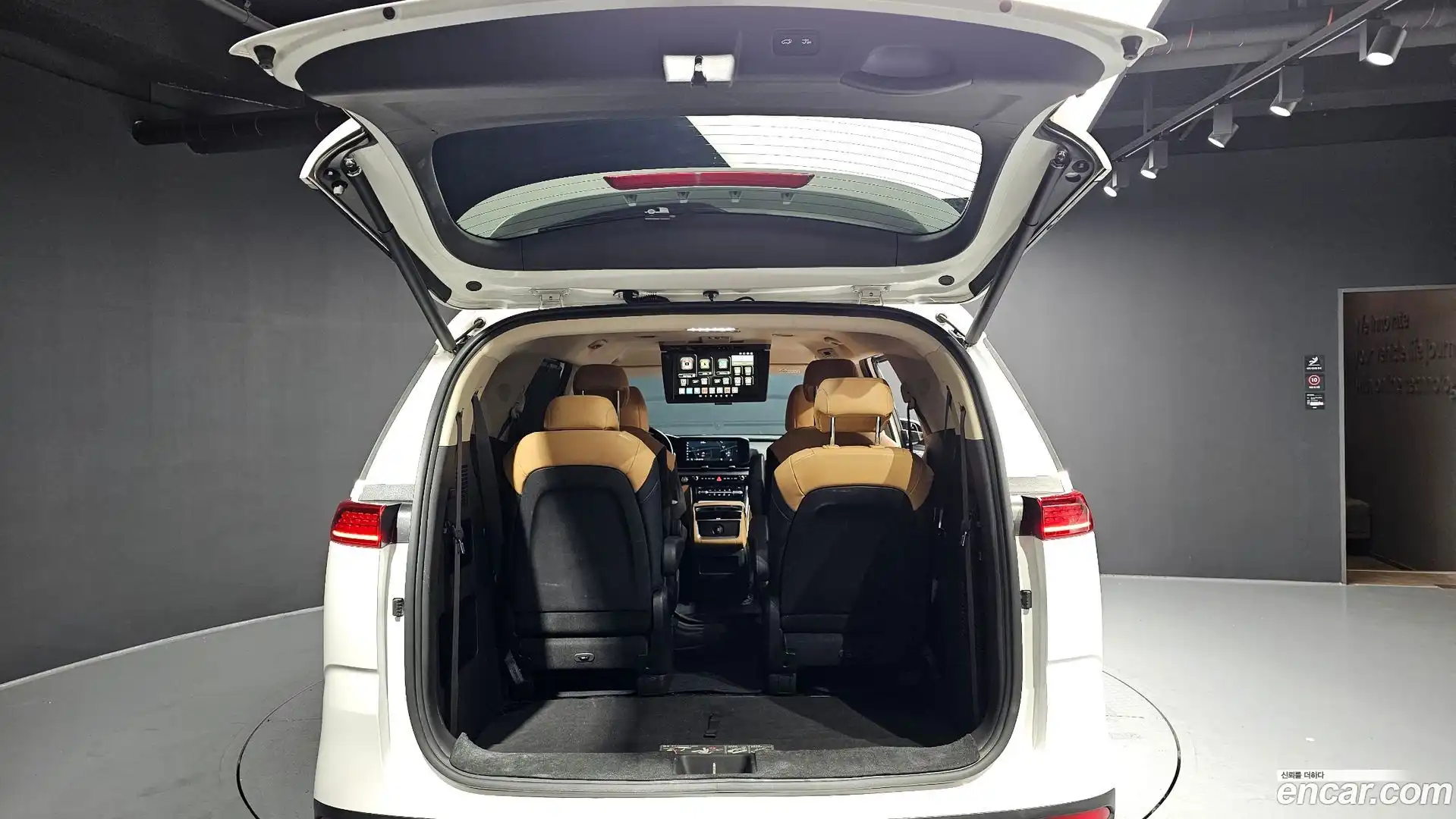 Canival Kia 2021.5-OPTION-024