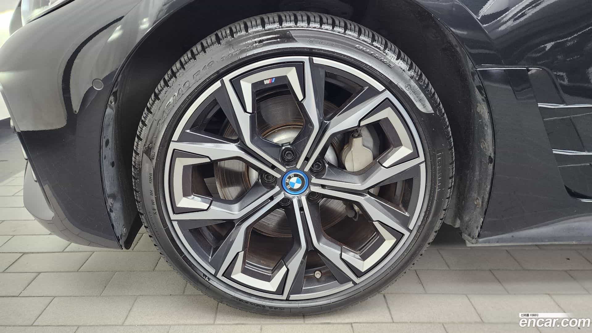 i4 BMW 2022.7-OUTER-005