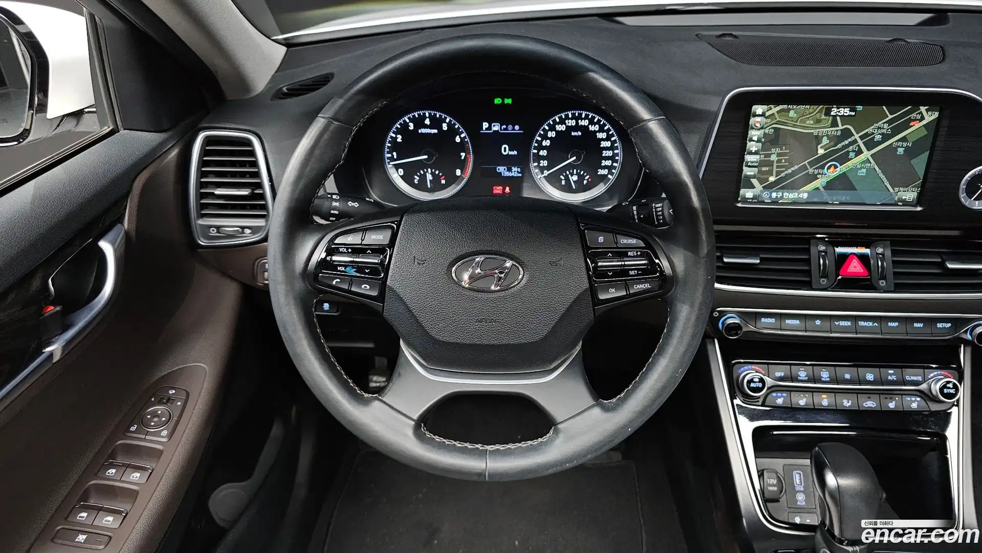 Grandeur Hyundai 2017.6-OPTION-016