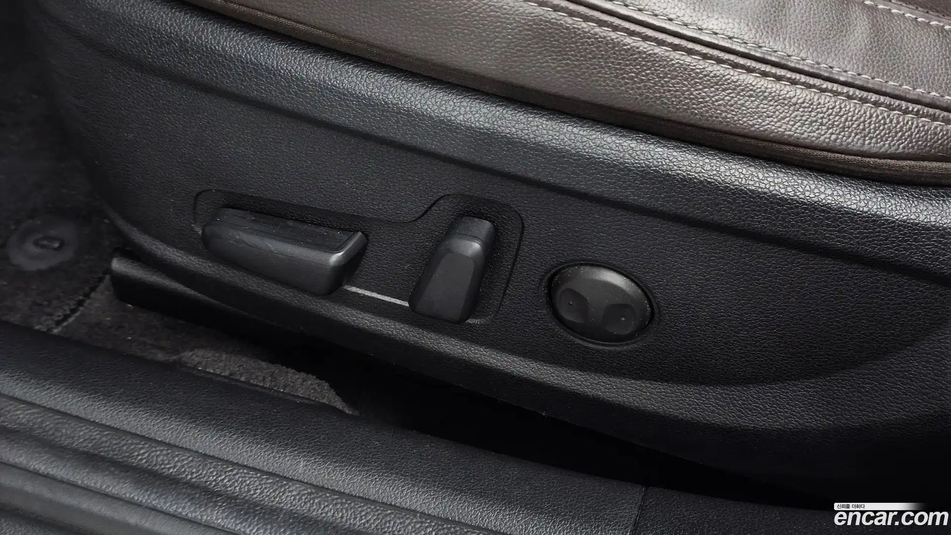 Grandeur Hyundai 2017.6-OPTION-022