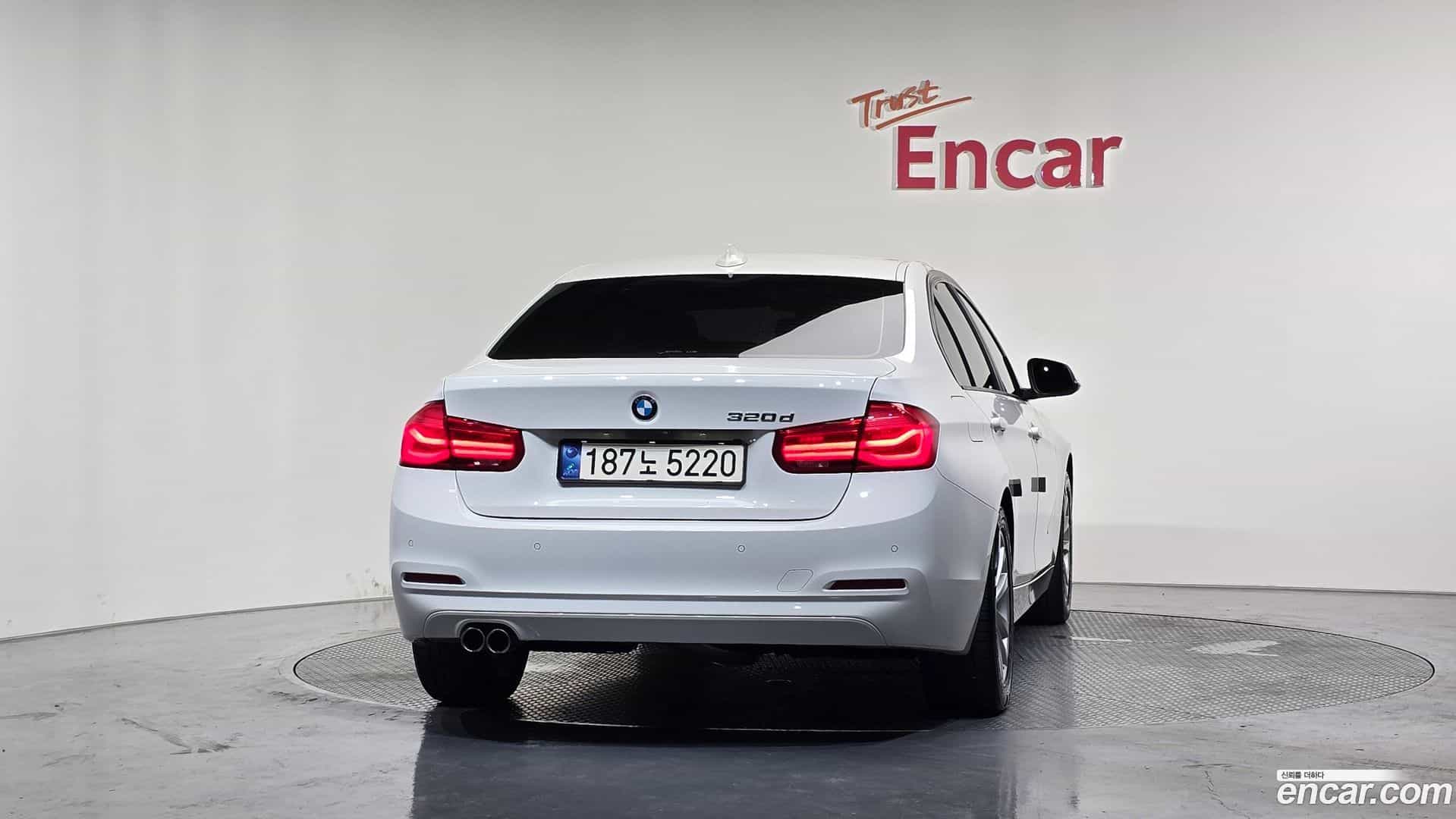 3-Series BMW 2018.11-OUTER-004