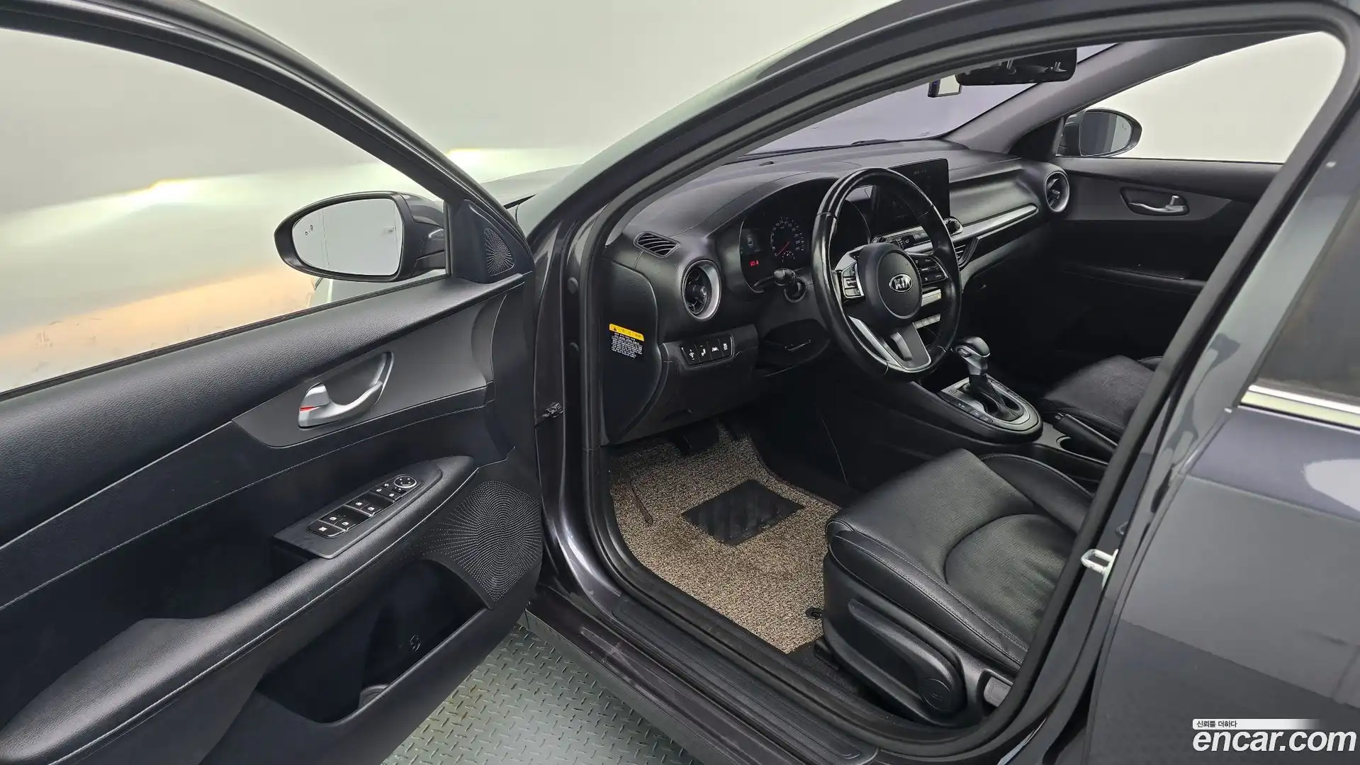 K3 Kia 2018.9-INNER-010