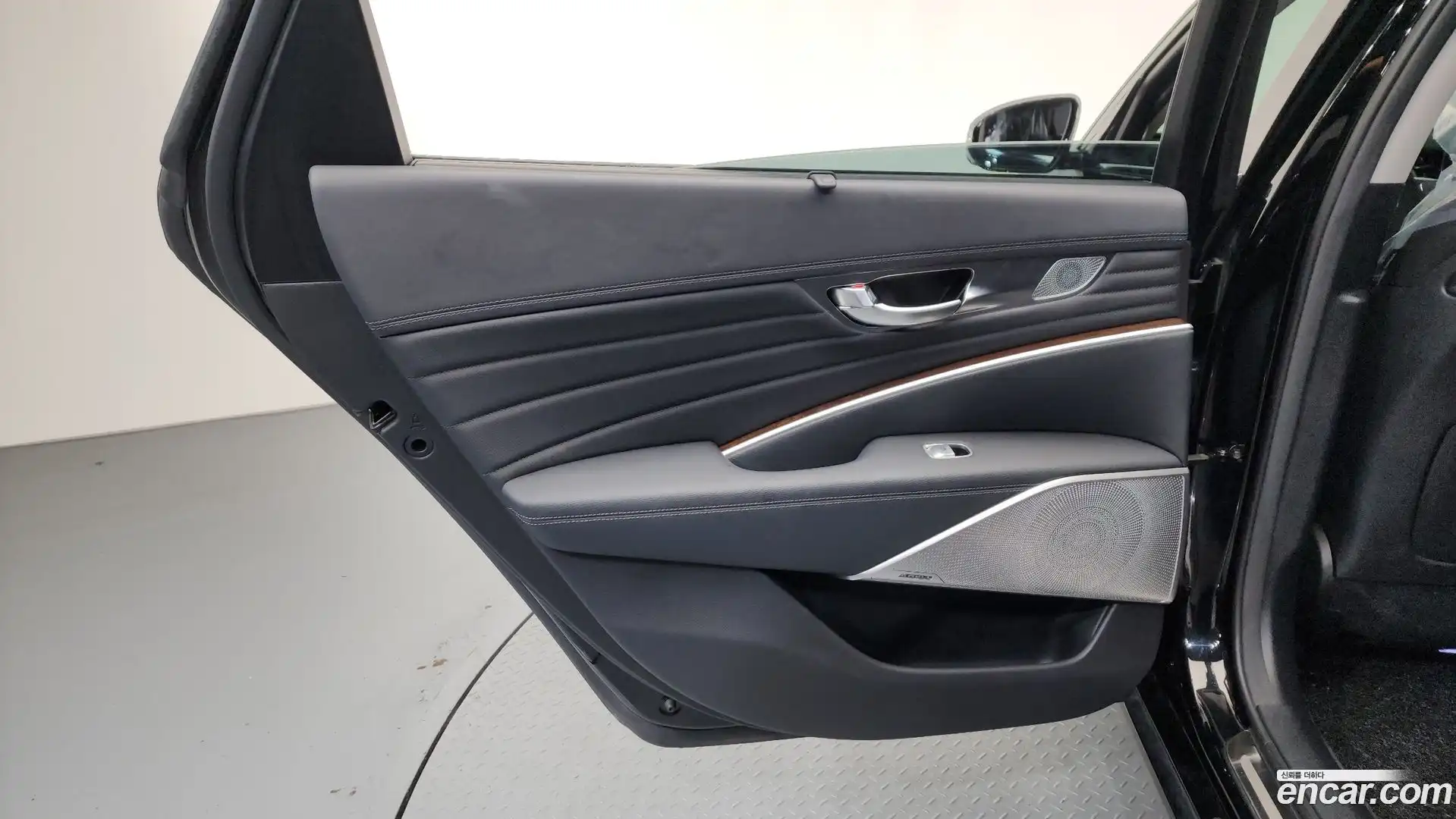 K9 Kia 2019.4-INNER-035