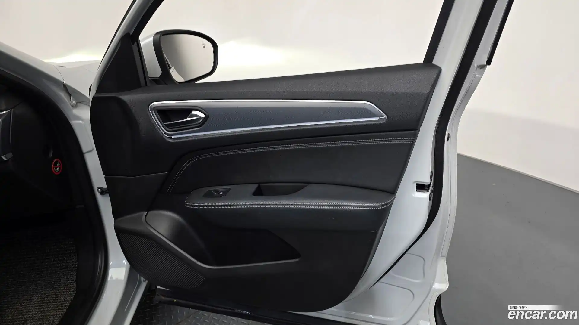 XM3 Renault Korea 2020.10-INNER-034