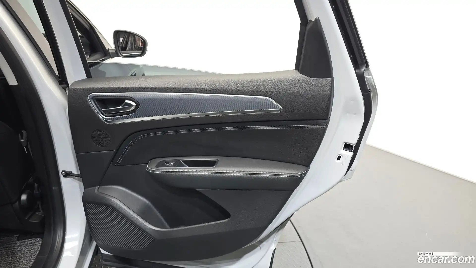 XM3 Renault Korea 2020.10-INNER-035