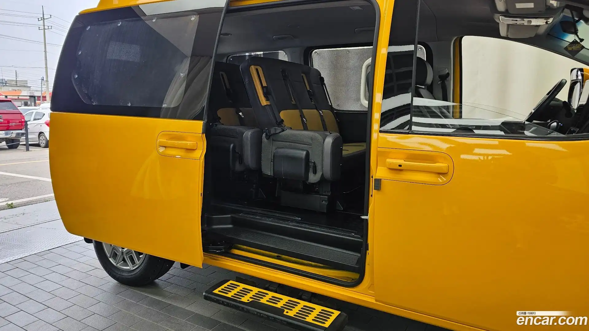 Staria Hyundai 2024.10-OPTION-021