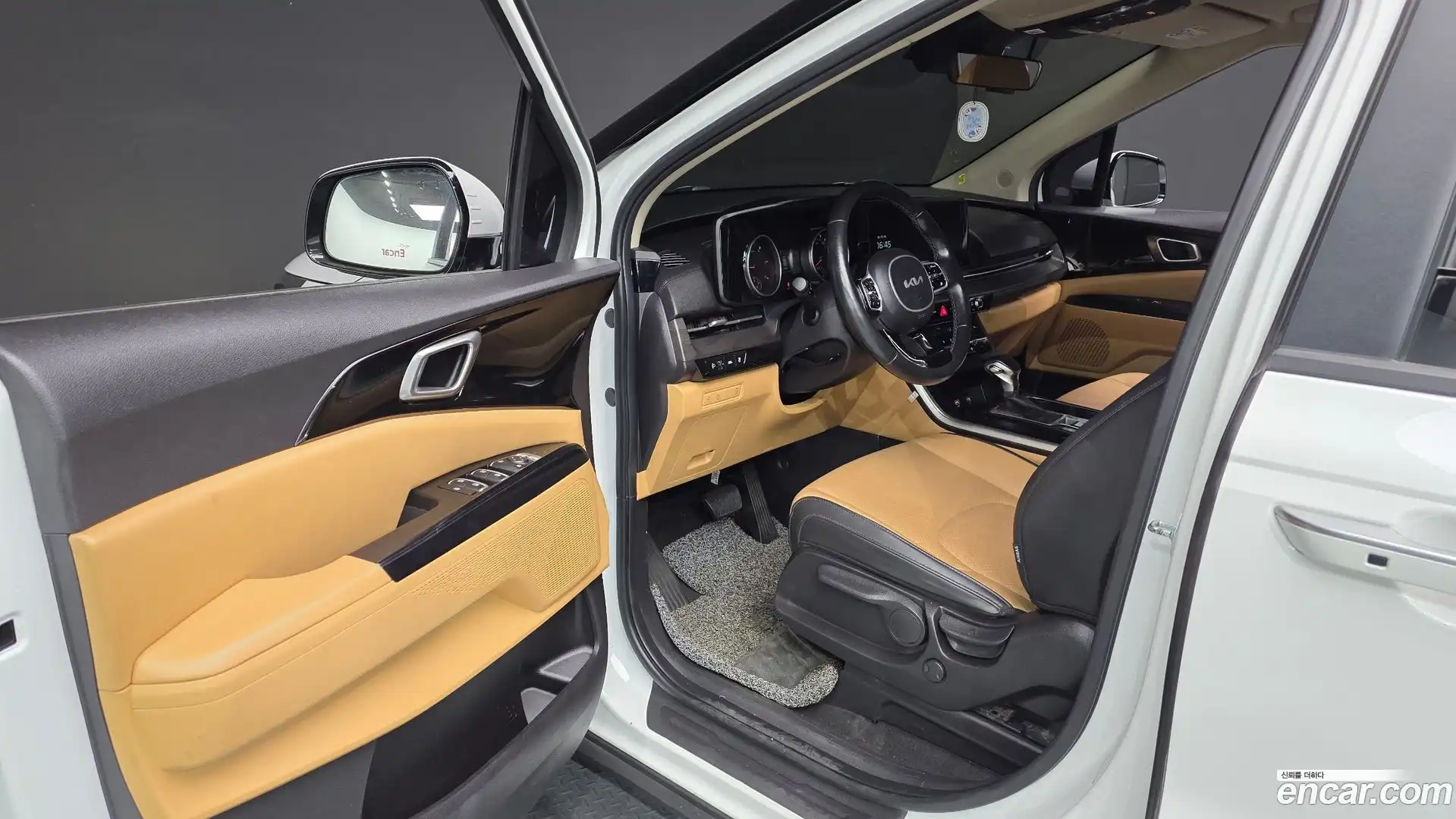 Canival Kia 2022.2-INNER-010
