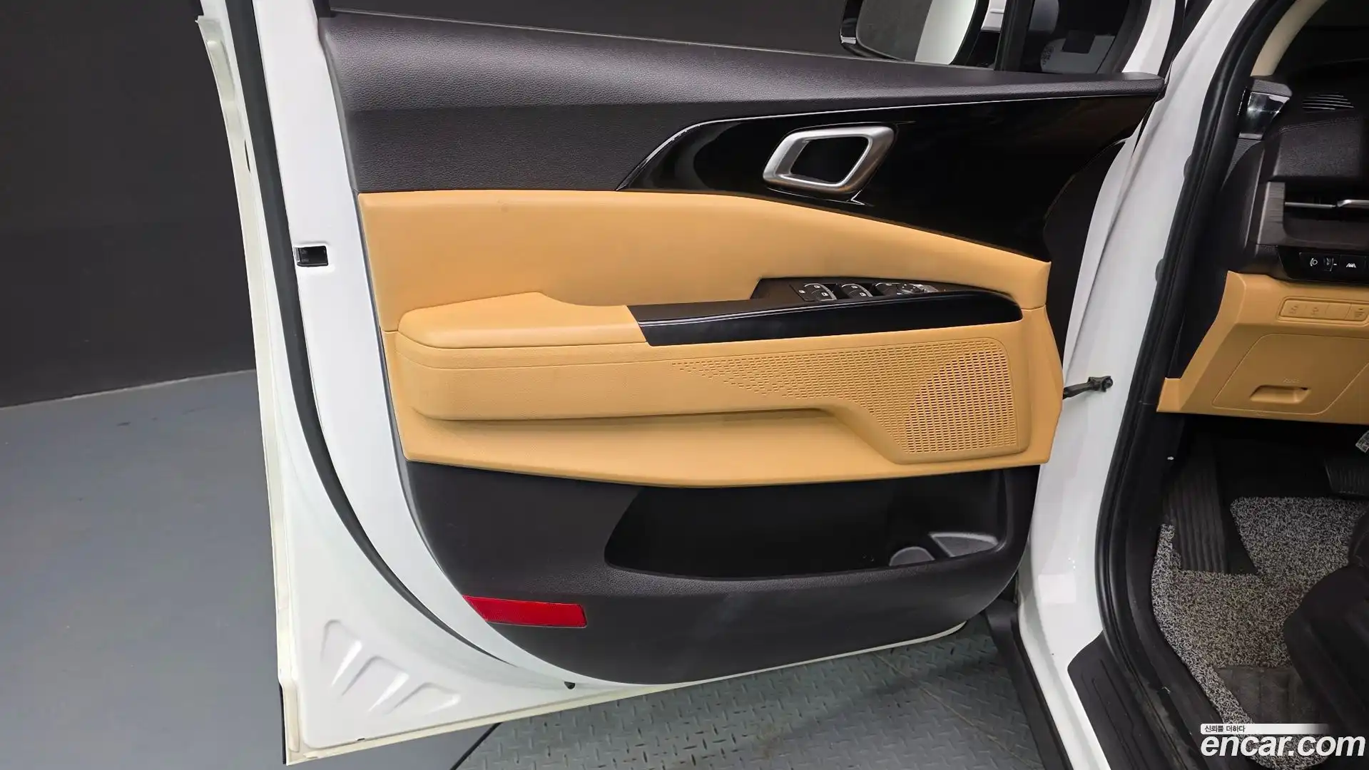 Canival Kia 2022.2-INNER-035