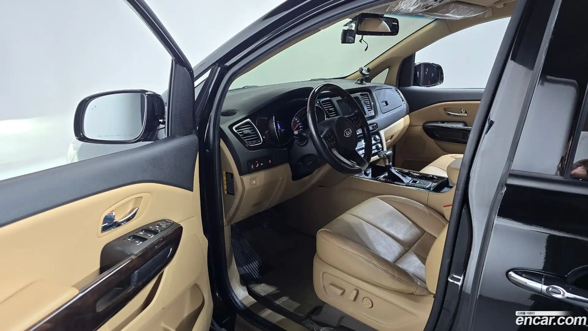 Canival Kia 2020.1-INNER-010