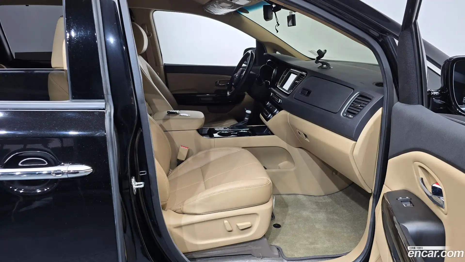 Canival Kia 2020.1-INNER-036