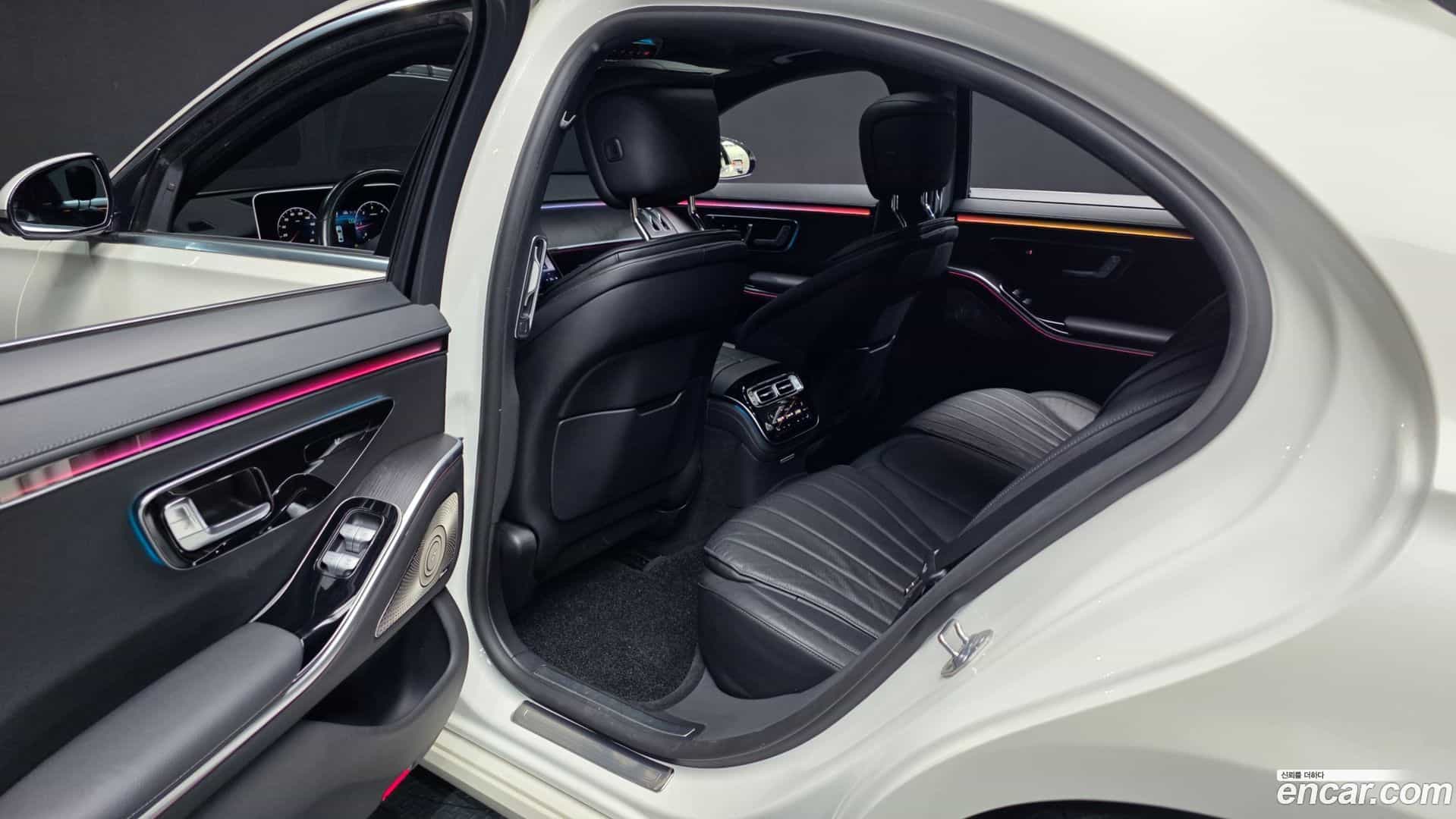 S-Class Mercedes-Benz 2021.4-INNER-036