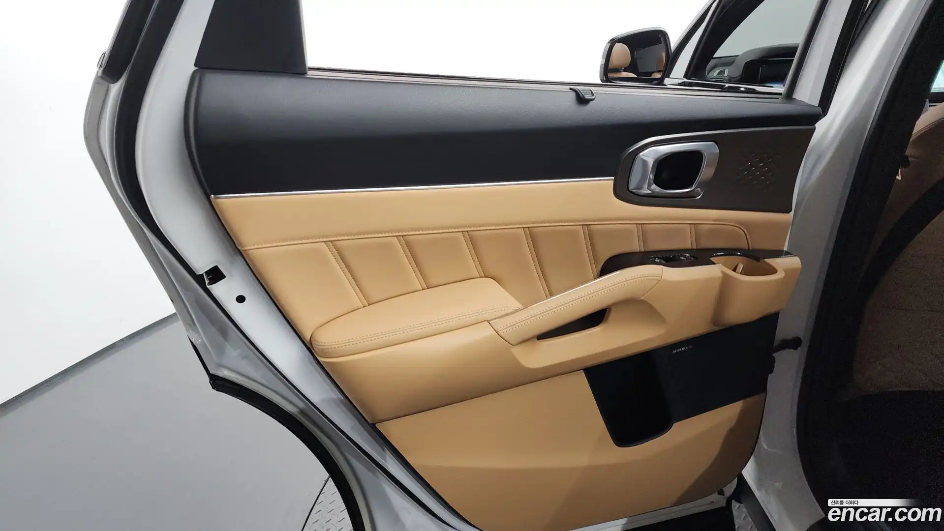 Sorento Kia 2022.5-INNER-035