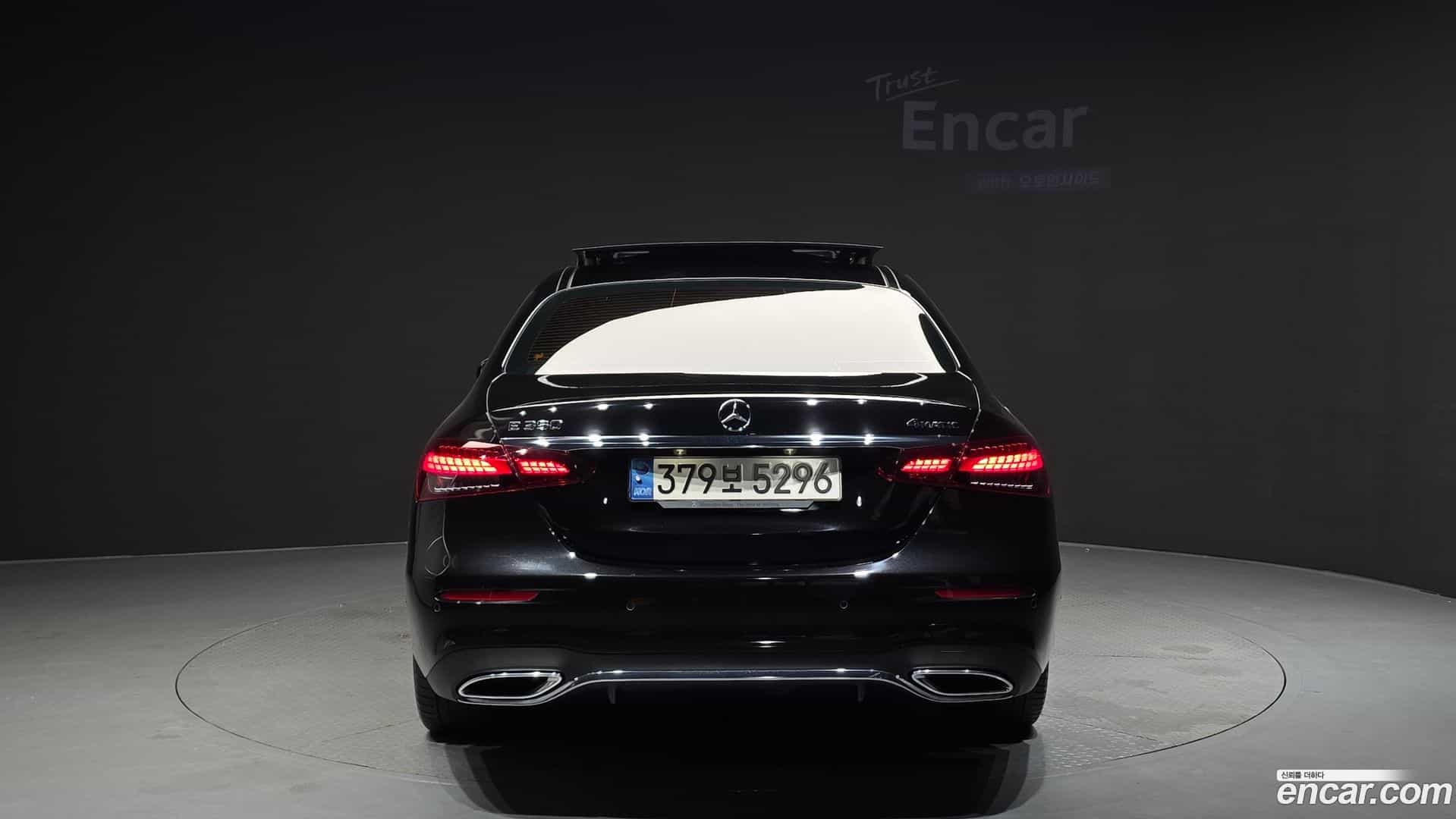 E-Class Mercedes-Benz 2022.3-OUTER-004