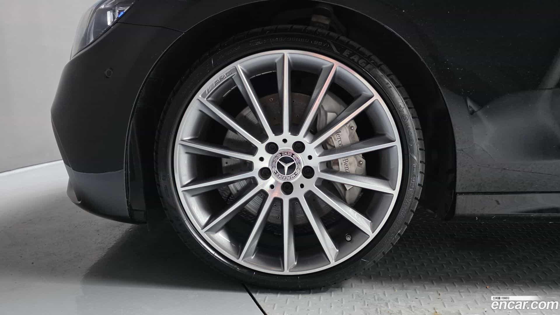 E-Class Mercedes-Benz 2022.3-OUTER-005