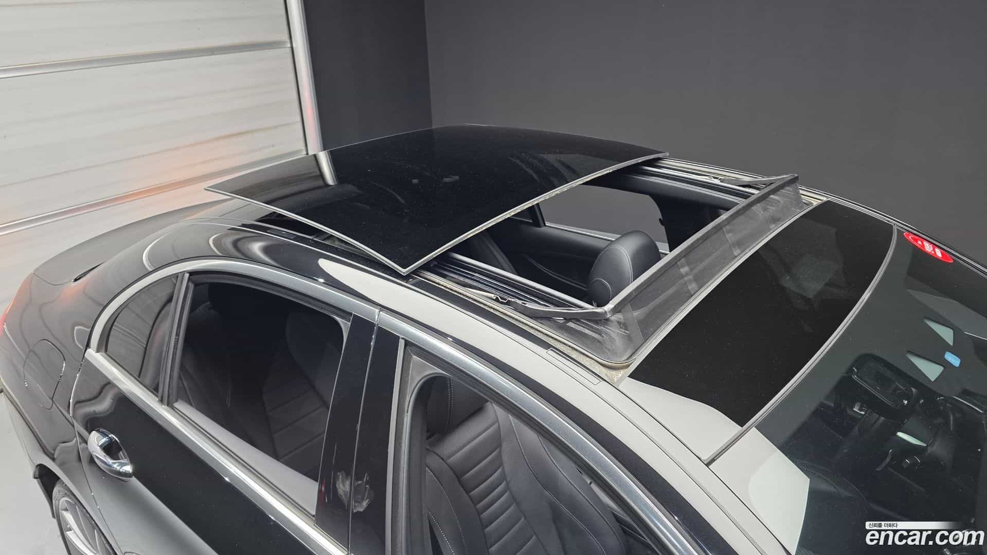 E-Class Mercedes-Benz 2022.3-OPTION-020