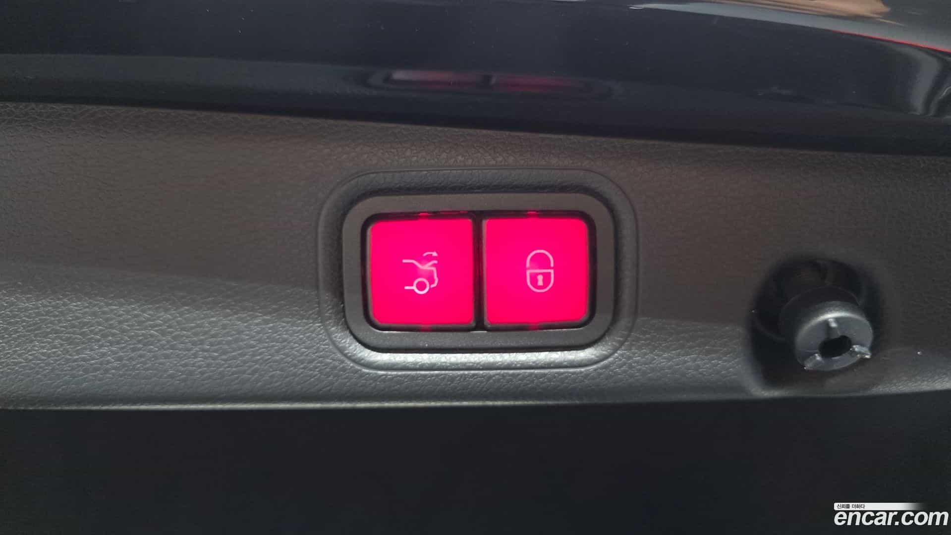 E-Class Mercedes-Benz 2022.3-OPTION-021