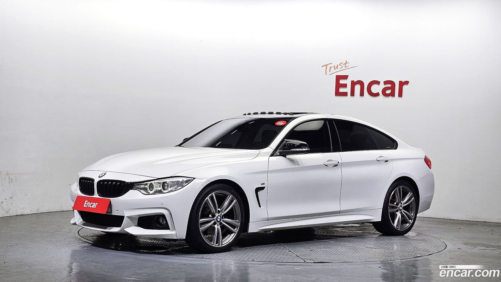Main__Slider__Photo:4-Series BMW 2015.4-0
