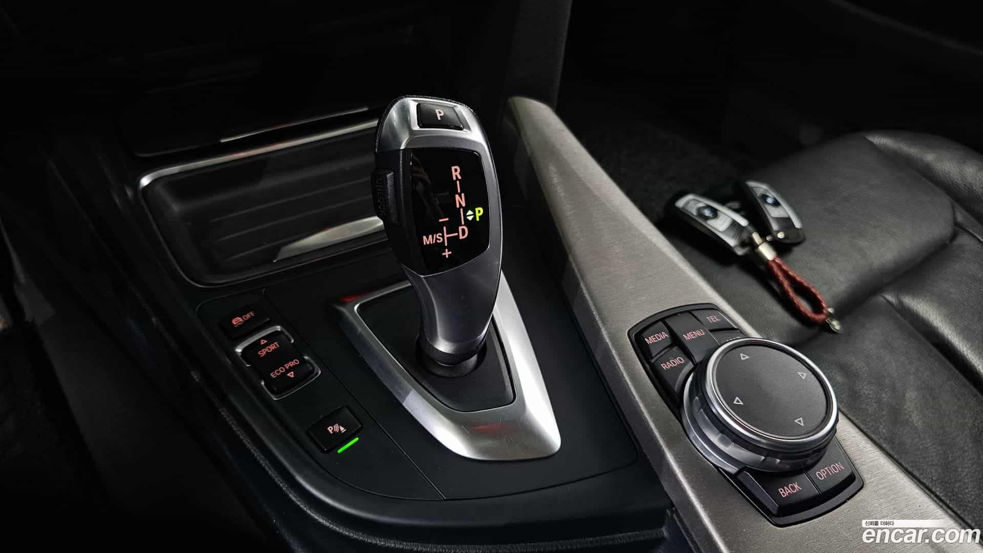 4-Series BMW 2015.4-INNER-009