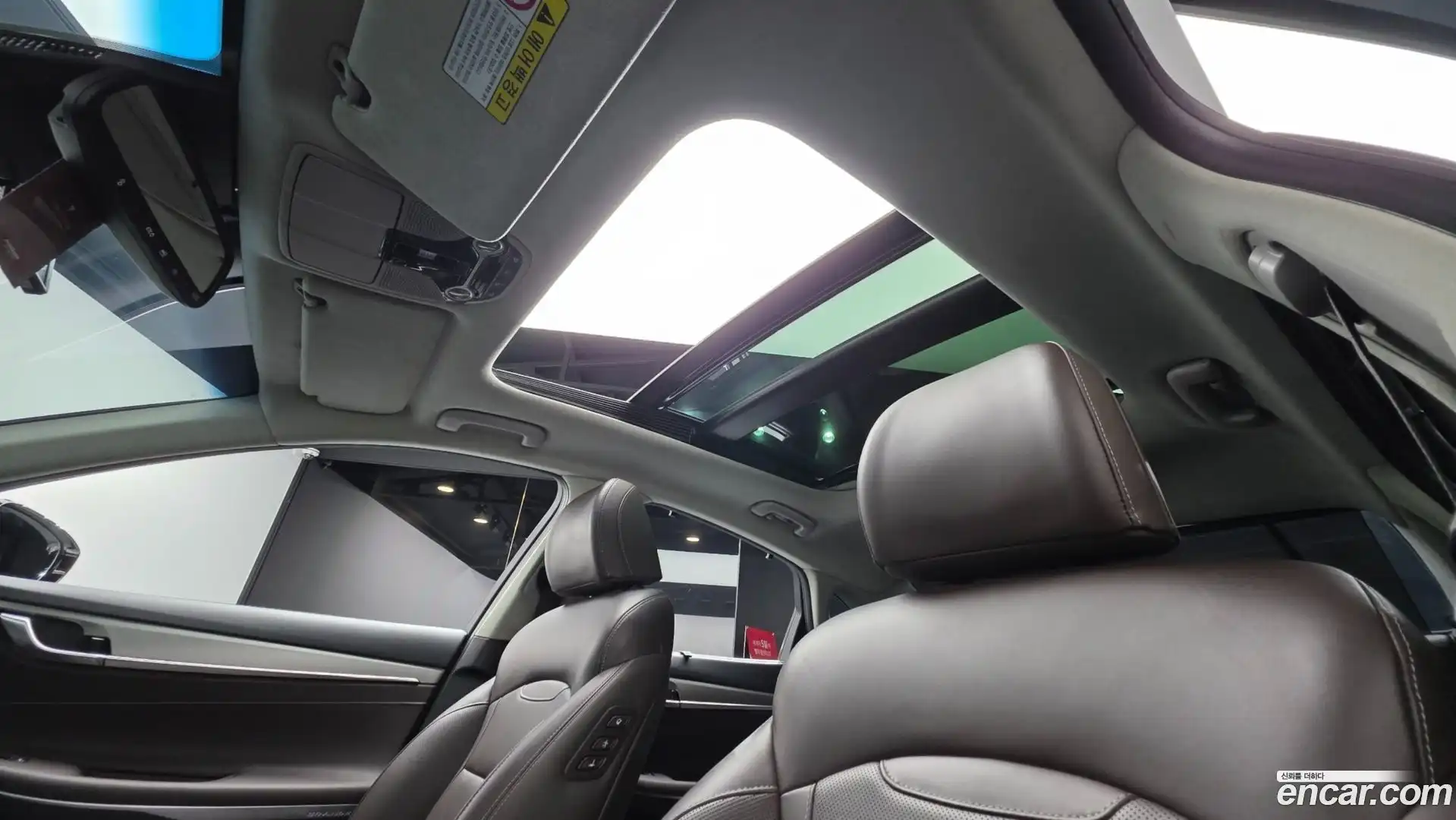 Grandeur Hyundai 2019.4-OPTION-015