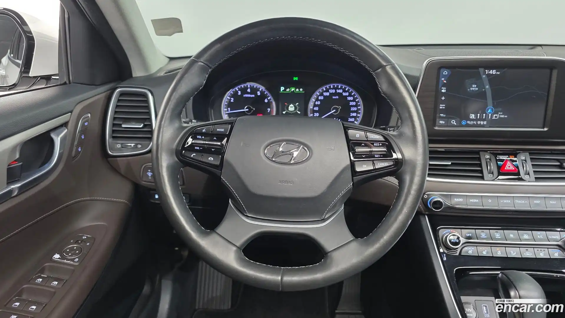 Grandeur Hyundai 2019.4-OPTION-021