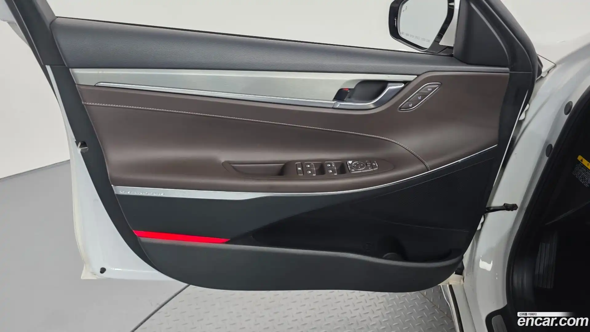 Grandeur Hyundai 2019.4-INNER-035