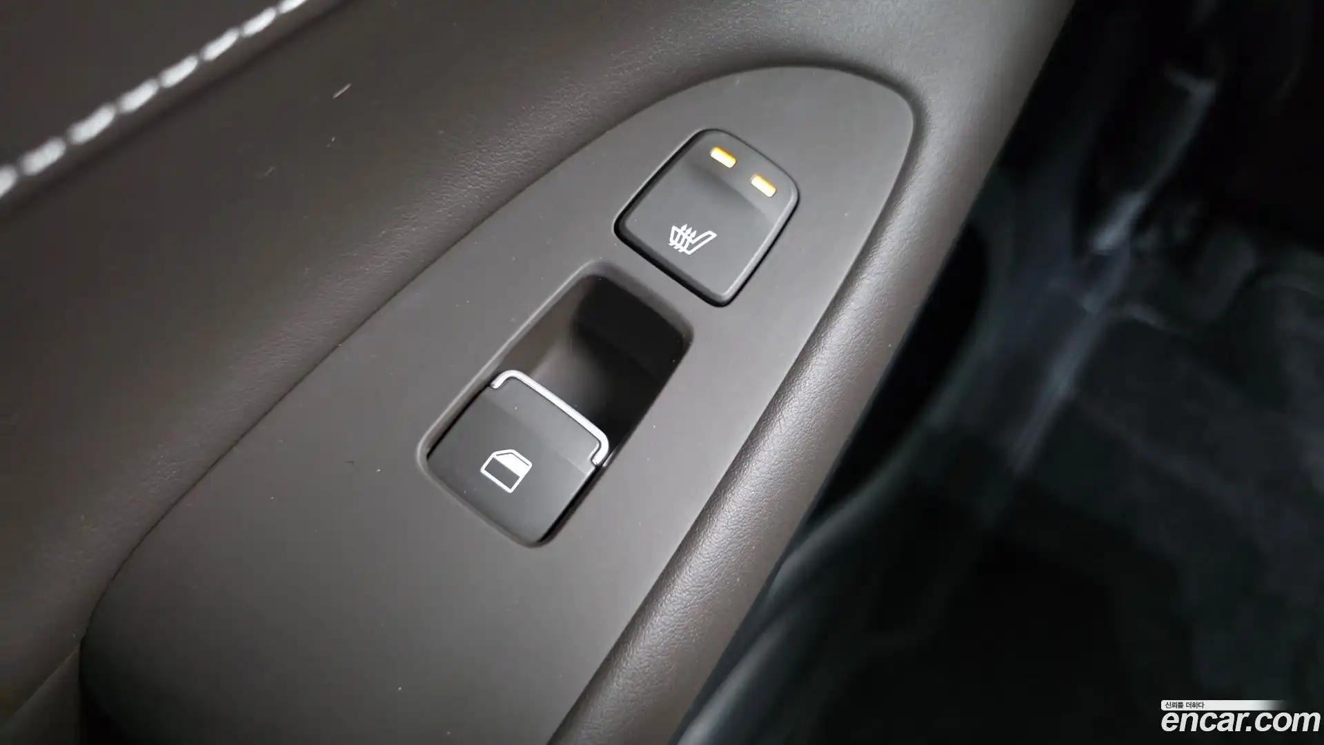 Grandeur Hyundai 2019.4-OPTION-040
