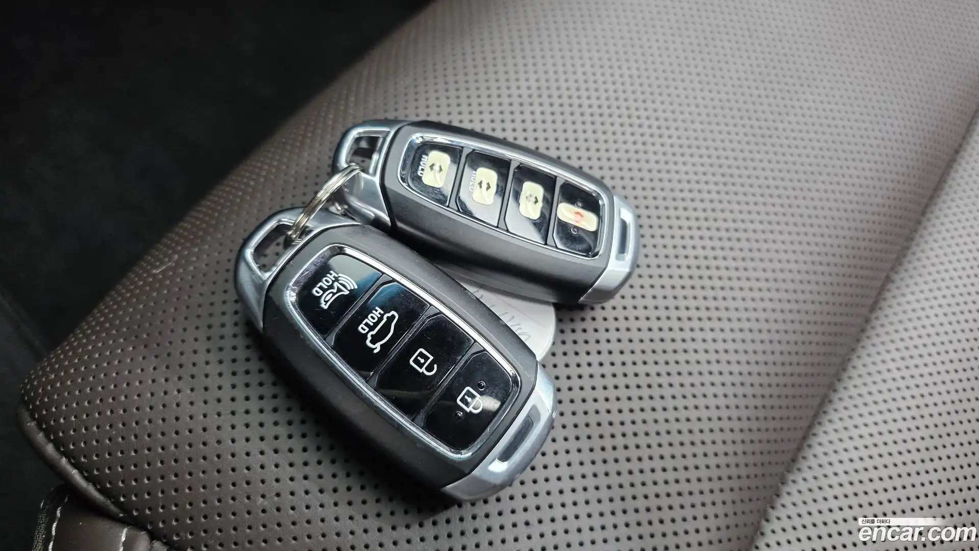 Grandeur Hyundai 2019.4-OPTION-044