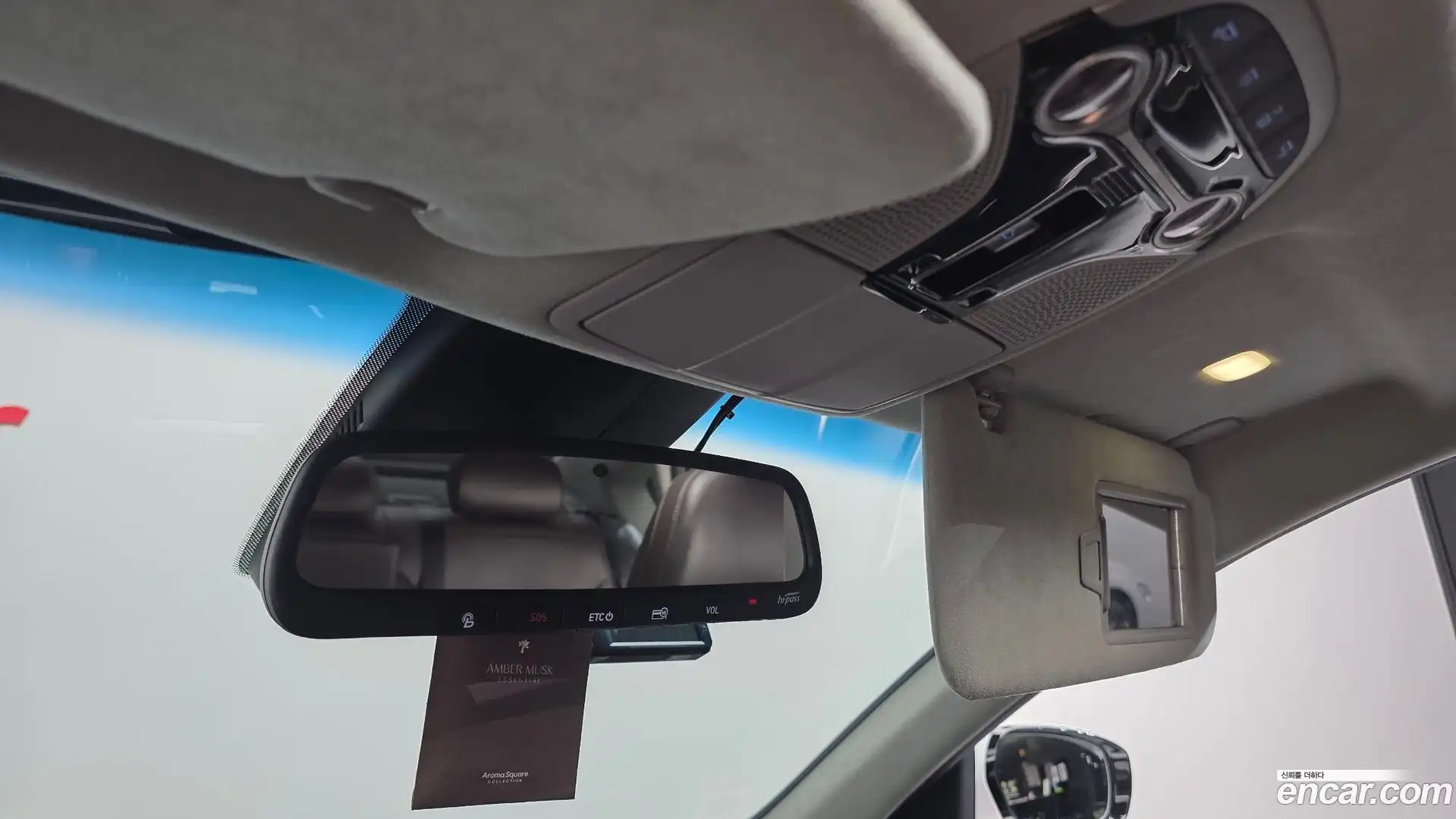 Grandeur Hyundai 2019.4-OPTION-046