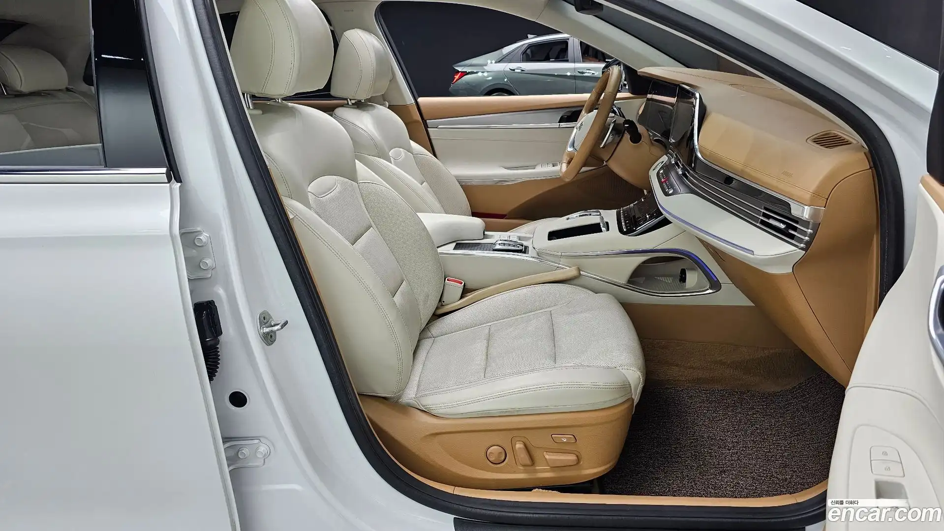 Grandeur Hyundai 2020.3-INNER-036