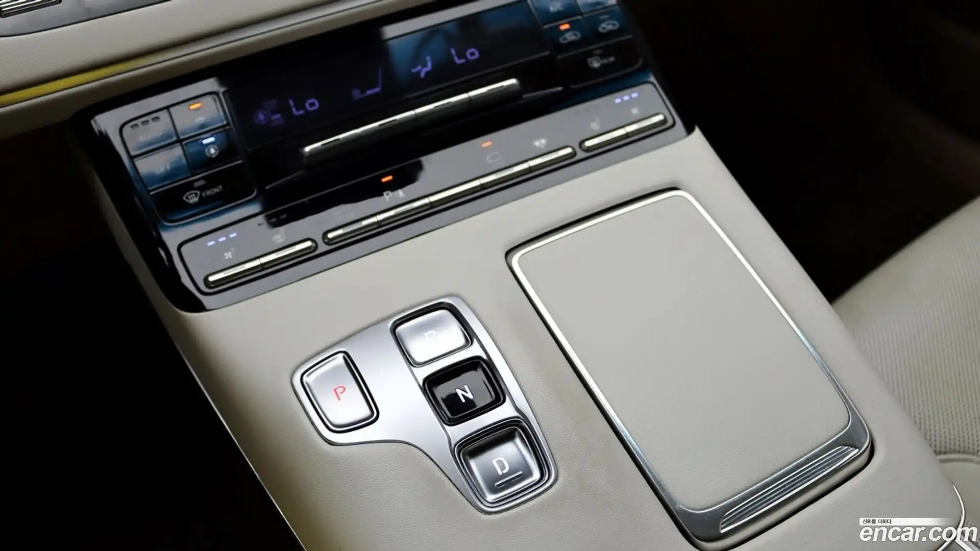 Grandeur Hyundai 2022.0-INNER-009