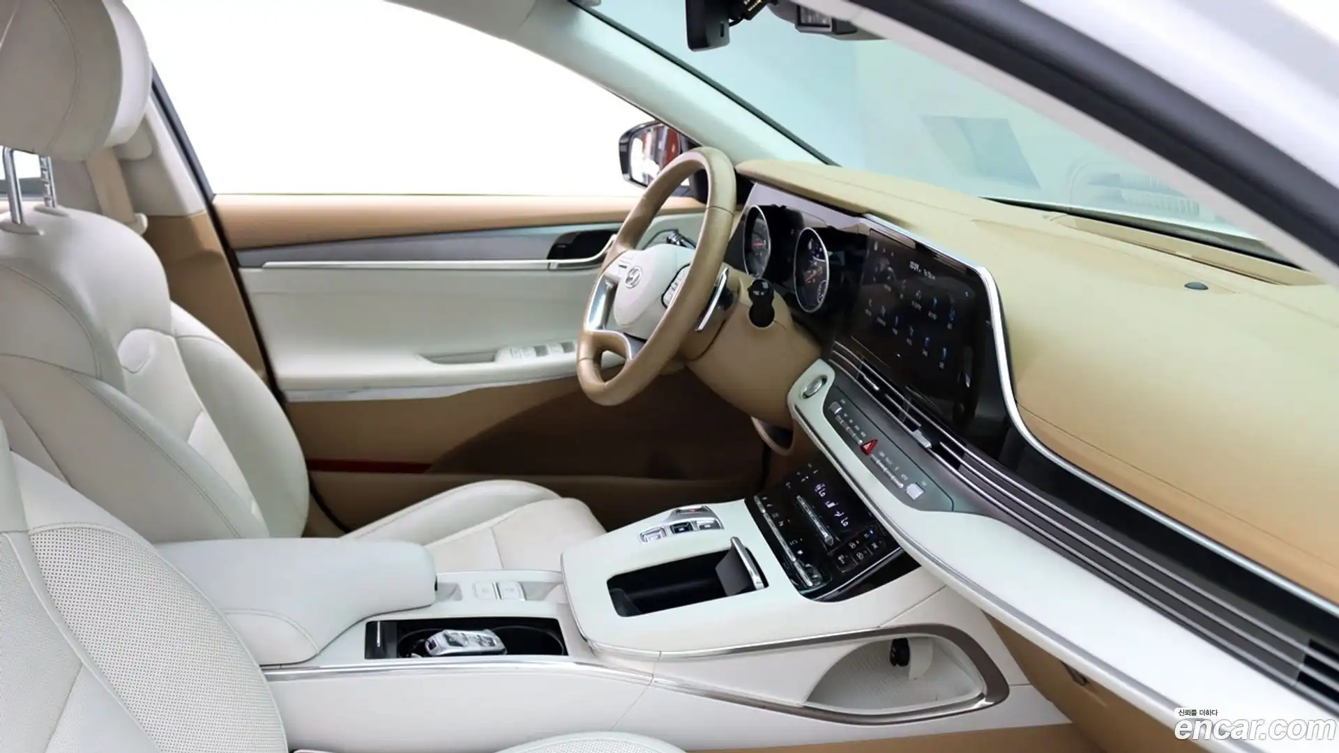 Grandeur Hyundai 2022.0-INNER-010